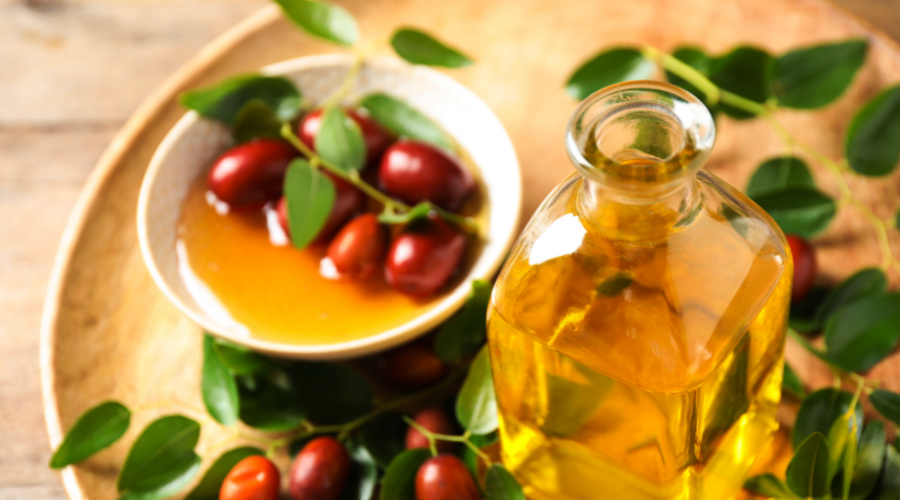 Olio di jojoba: un tesoro naturale per il benessere quotidiano